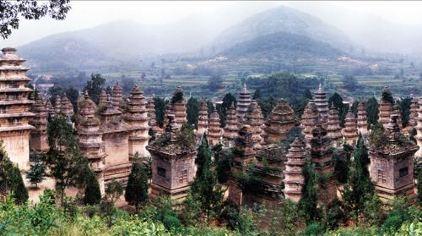 <洛陽(yáng)純玩二日游>龍門(mén)石窟 少林寺 白馬寺 市區(qū)接送